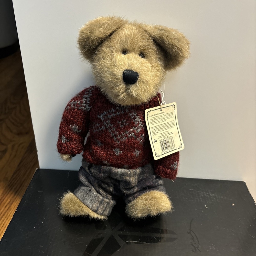 Boyds‎ BearPlush Archive Collection 10" Tan New Burgundy Snowflake Sweater Pants